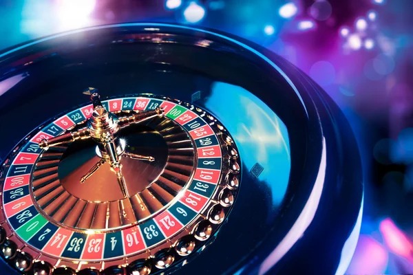 777w slot games interface showing Aviator, Sweet Bonanza, and Gates of Olympus titles